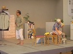 外出のために着替え中･･･
